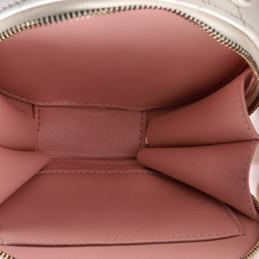 Chanel Handle With Care Round Vanity #246402C43B - Picture 5 of 6